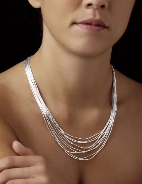 sylviana-liquid-silver-necklace-122391_1800x1800